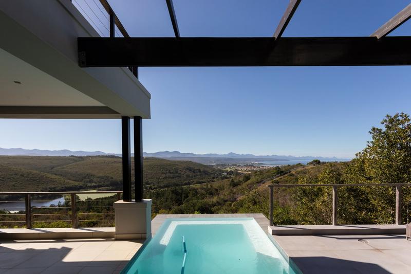 4 Bedroom Property for Sale in Baron View Western Cape